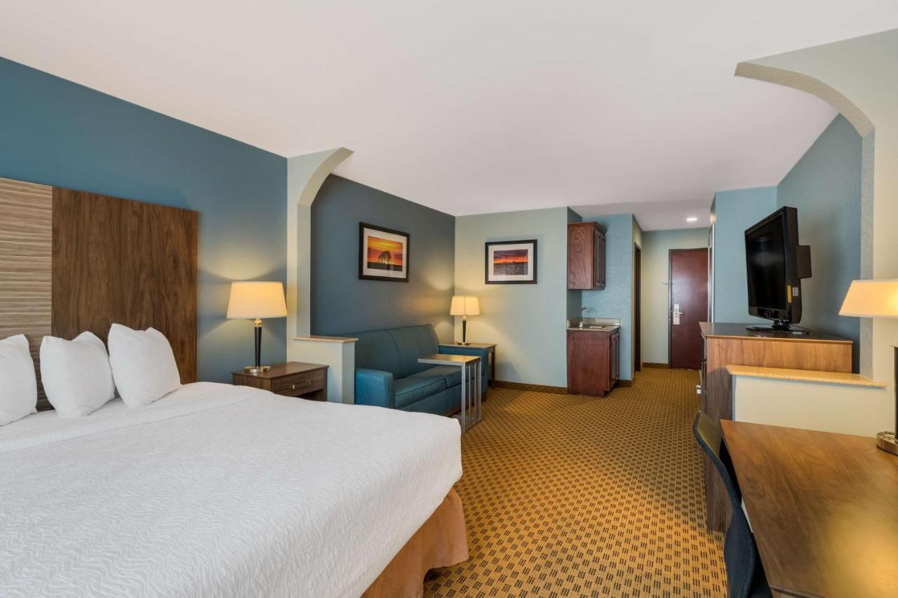 Best Western South Plains Inn & Suites Levelland Bagian luar foto