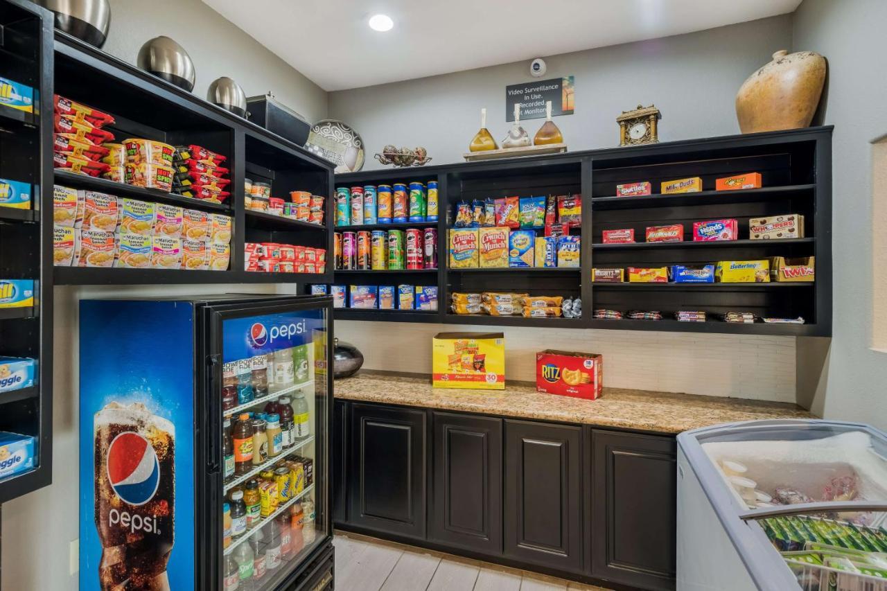 Best Western South Plains Inn & Suites Levelland Bagian luar foto