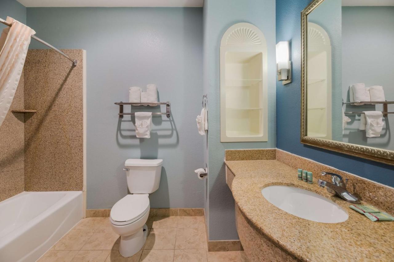 Best Western South Plains Inn & Suites Levelland Bagian luar foto